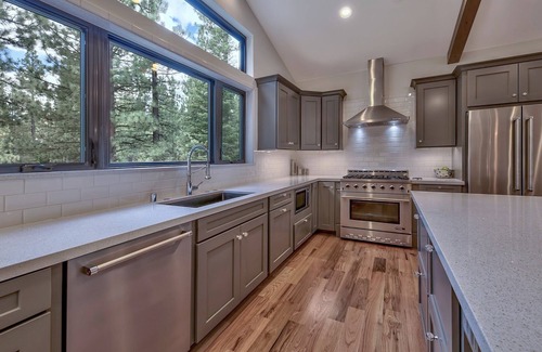 North Upper Truckee House | Luxury Home -Game & Theater Room -4000 Sqft nPermit no:073322 TOT#T64849