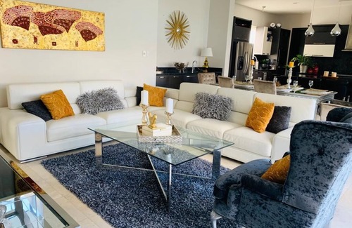 McAllen House | Luxury home in McAllen/Shary Area
