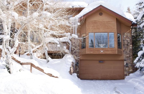 Deer Valley House | Luxury home less than a mile from Deer Valley with free shuttle to and from DV