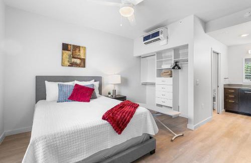Marble Falls Apartment | Luxury Home W Pool & Gym Mins To Baylor Hospital