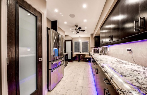 Morton Grove House | Luxury Home With Awesome Master Bathroom & Huge Back Yard