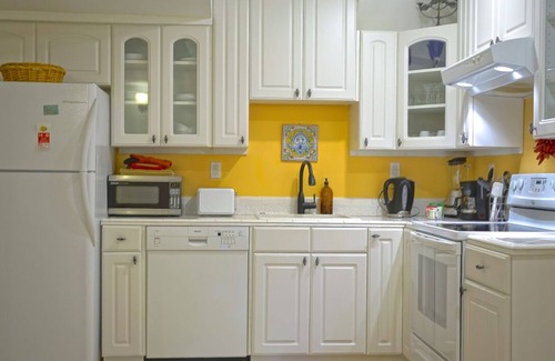 Central Boulder Apartment | Luxury Homebase in Downtown Boulder