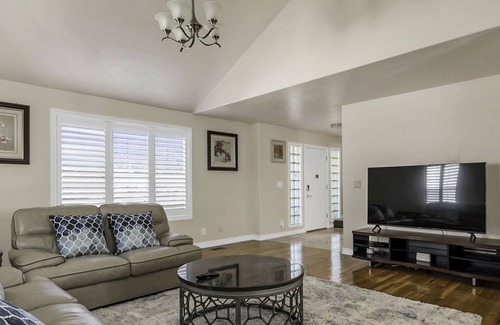 Millcreek House | Luxury House! Close to Snowbird Ski Resort, Shopping & Restaurants nearby