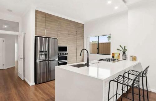 Lidcombe House | Luxury house hotel Lidcombe Sydeny Australia