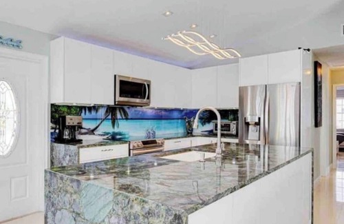 Monroe County House | 💎 Luxury house on the ocean with HOT TUB for 10 guests