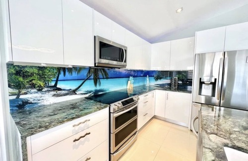 Monroe County House | 💎 Luxury house on the ocean with HOT TUB for 10 guests