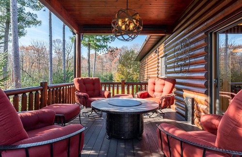 Chippewa Falls House | Luxury House on Lake Wissota w/Private Beach, Docks, Hot Tub, Fire Pit and More
