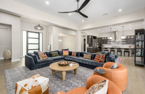 Pinnacle Peak House | Luxury in North Scottsdale sleeps 10