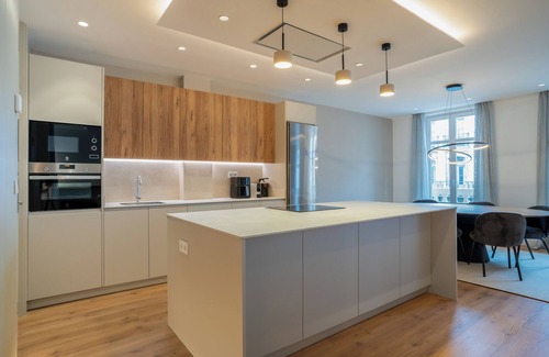 Oviedo City Centre Apartment | LUXURY IN THE HEART OF DOWNTOWN