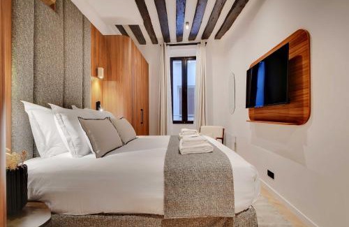 Sorbonne Apartment | Luxury in the heart or Paris-Notre Dame