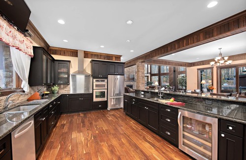 Farmington House | Luxury in the Heart of Nemacolin, the Laurel Mountains Most Idyllic Resort Area.