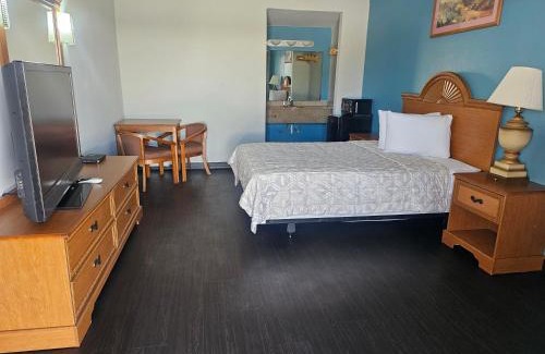 Nacogdoches Hotel | Luxury Inn & Suites and RV