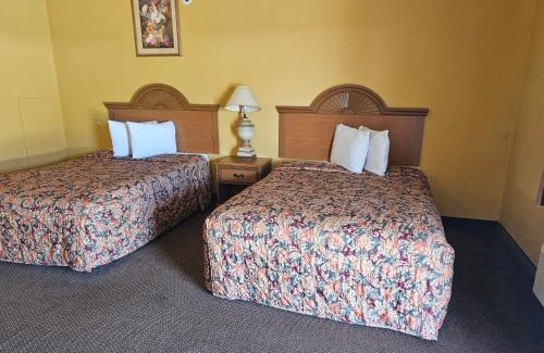 Nacogdoches Hotel | Luxury Inn & Suites and RV
