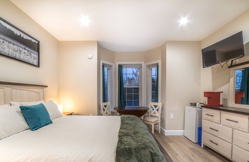 New Glasgow Bed & Breakfast | Luxury Inn - Unit 4 - Heart of New Glasgow