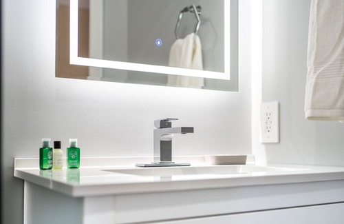 New Glasgow Apartment | Luxury Inn - Unit 7 - Heart of New Glasgow