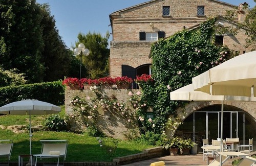 Rupoli Villa | Luxury Surrounds You In This Elegant Eighteenth Century Holiday Villa
