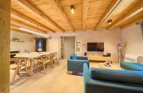 Nenadici Villa | Luxury Jerini House with pool and wellness