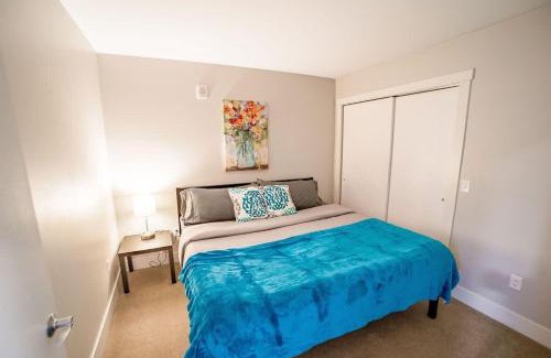 Heartside Apartment | Luxury King Bed Apt in Downtown GR