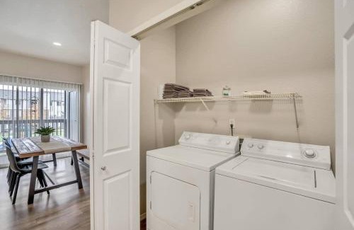 Clearfield Hotel | Luxury King Beds Pool Gym - Near Hill AFB