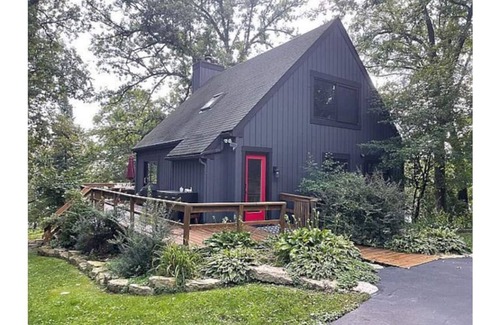 Apple River House | * Luxury Lakefront Cabin in the Woods