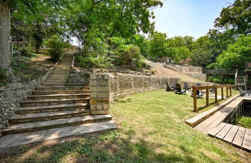 Seguin House | Luxury Lakefront Oasis with Boat Dock-Firepit