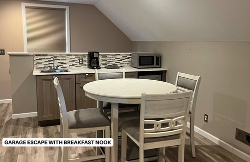 Norton Shores House | Luxury Lakefront 6-Bed Home in Norton Shores with Pool, Hot Tub, Video Games