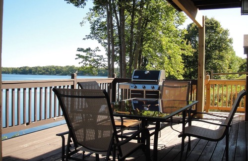 Alexandria House | Luxury Lakeshore 8 Bedroom Lodge on Alexandria, MN Chain of Lakes