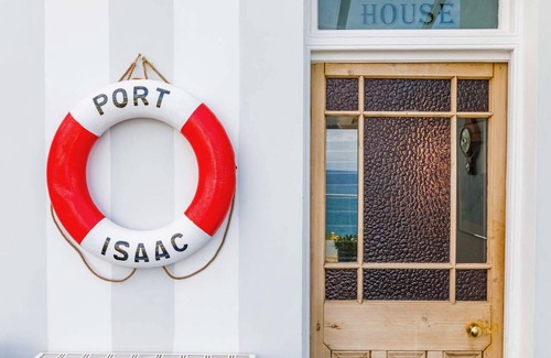 Port Isaac House | LUXURY LARGE 7 bedroom house Fantastic Sea Views sleeps up to 14.