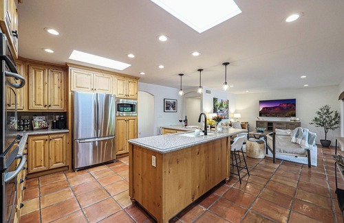 Litchfield Park House | LUXURY LITCHFIELD LIVING- Walk to Wigwam Golf Resort