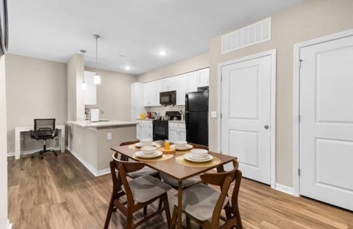 Melbourne Condo | Luxury Living: 1BR Condo w/Resort-Style Amenities