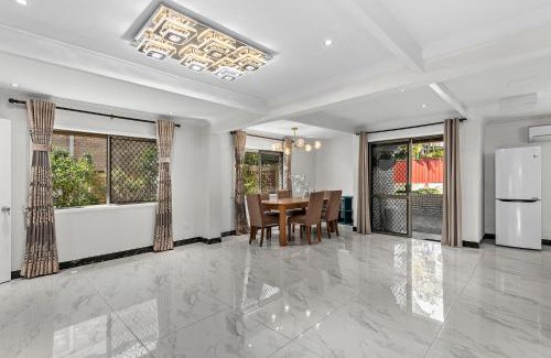 Wishart House | Luxury Living 2B2B in Southern Brisbane Parking