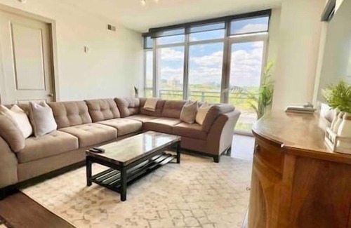 McLean Apartment | Luxury Living | Heart of Tysons | Spacious | Comfy