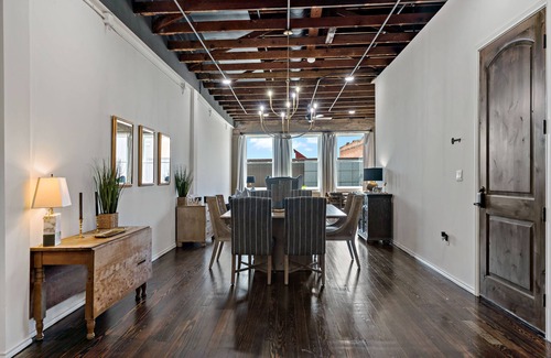 Paris Apartment | Luxury Living in the Heart of Downtown! Gorgeous living spaces and 2 bedrooms.