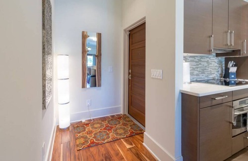 Winter Park Apartment | Luxury Living Just 3 Blocks From Park Ave!