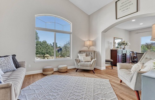 Parker House | LUXURY LIVING on OPEN SPACE and Mountain Views! 4BD|5BA|3CAR|Culdesac|30 Day Min