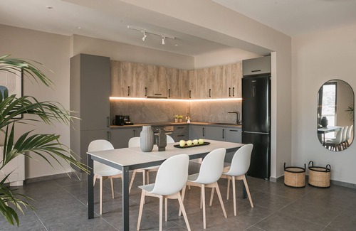 Argostoli Town Apartment | Luxury Living Suite-2 bedroom-Sea View/115m²