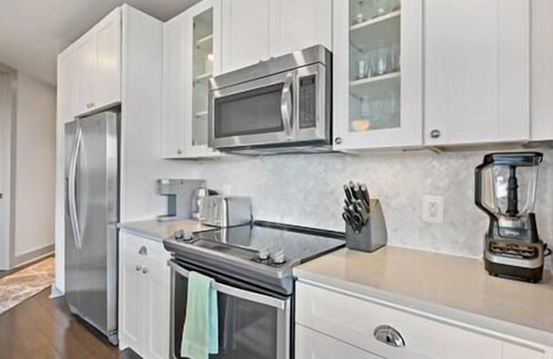 McLean Apartment | Luxury Living | Tysons | High Rise | Scenic Views