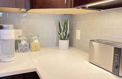 McLean Apartment | Luxury Living | Tysons | Spacious | Balcony
