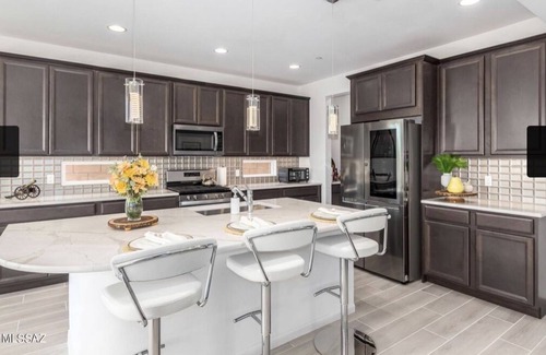 Marana House | Luxury Location Views near Ritz Carlton