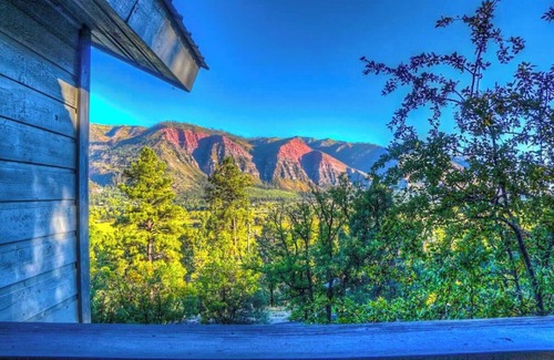 Hermosa House | Luxury Lodge ✨Close to Ski Hill & Durango 🏔️ Hot Tub with Mountain Views