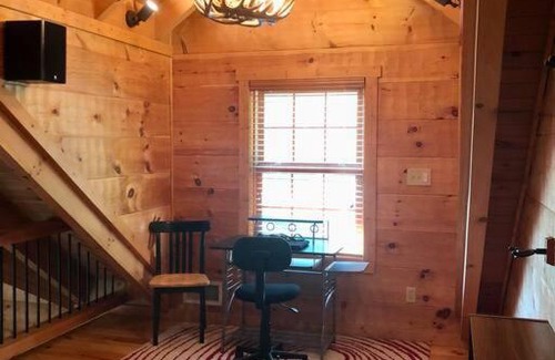 Waddy Villa | Luxury lodge in the heart of the Bluegrass
