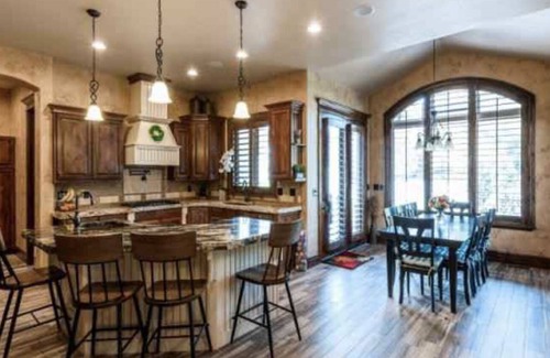 South Ogden Ski Chalet | Luxury Lodge-Style Home near Mountain Resorts