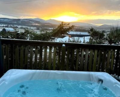Banchory Ski Chalet | Luxury Lodge With Hot Tub In Royal Deeside