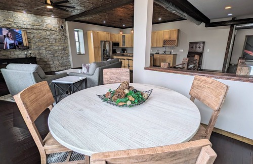 Hoyt House | Luxury Loft just minutes from Casino & Lake