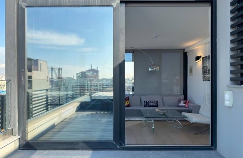 Thissio Apartment | Luxury Loft with Private Jacuzzi