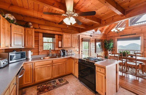 Gatlinburg - Pigeon Forge Cabin | Luxury Log Cabin w/Spectacular View - 2 King Suites, Hot Tub, Hammock & HS Wifi