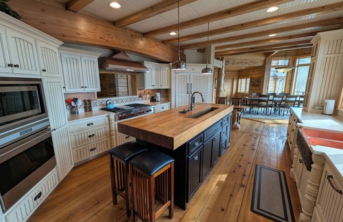Park Rapids House | Luxury Log Home in Park Rapids | 3 Bed, 3.5 Bath