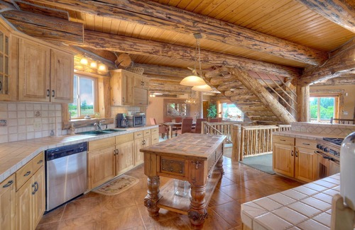 Durango West House | Luxury Log home on 40 Acres - Awesome Views and Decks - 7 Min to Durango