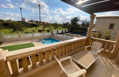 New Cairo Villa | Luxury Mansion with pool and Jacuzzi in New Cairo.