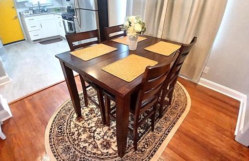 Northeast Bed & Breakfast | Luxury & Mellow Private Room in DC